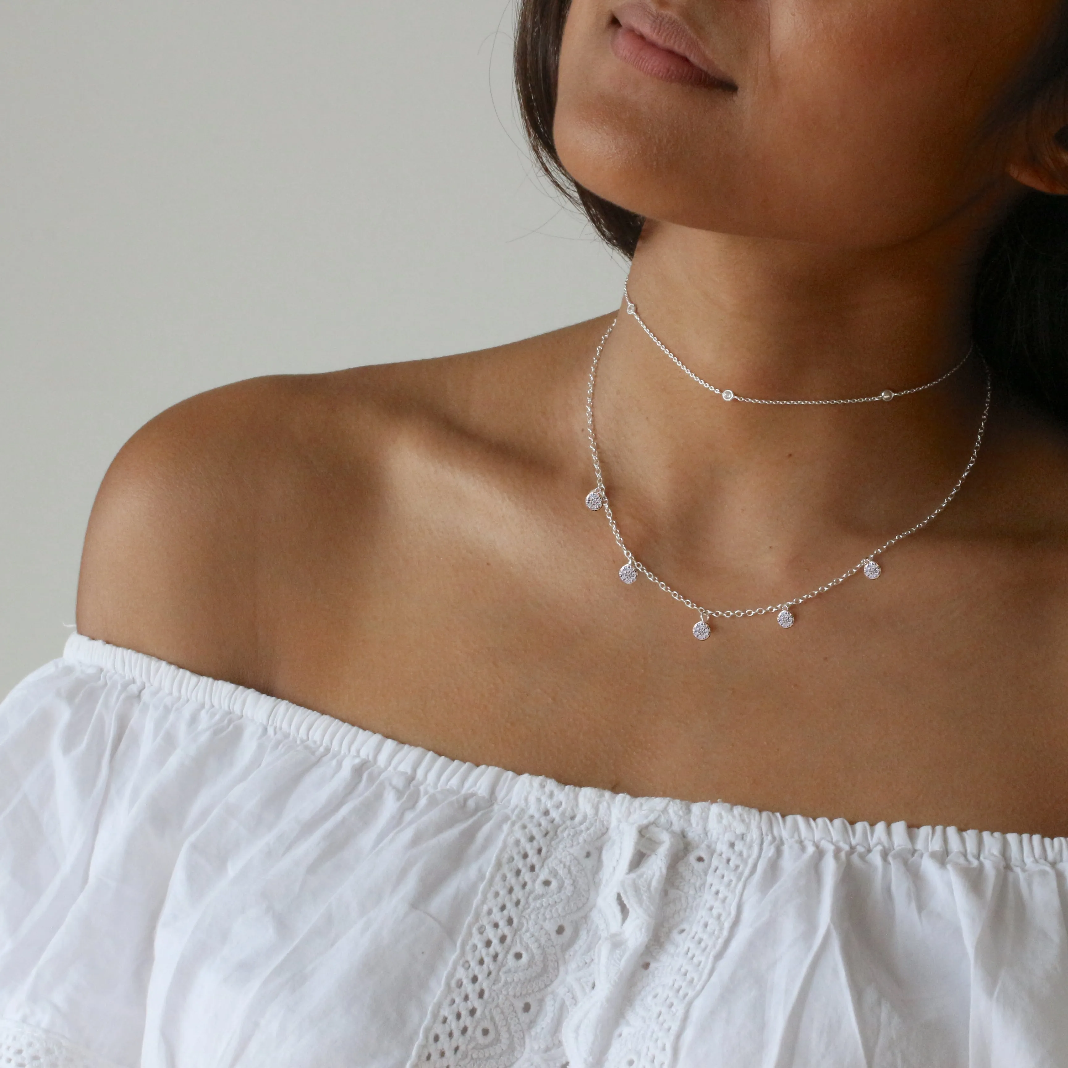 Dazzling Coin Shaker Choker