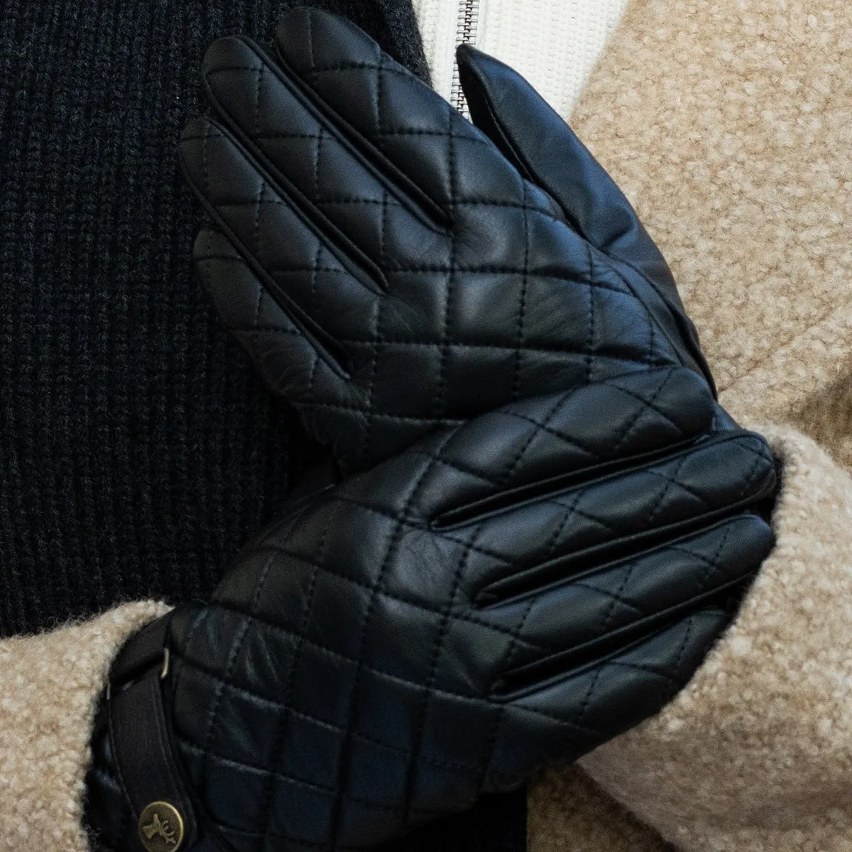 Smith (black) - sheepskin leather gloves with snap closure & touchscreen feature